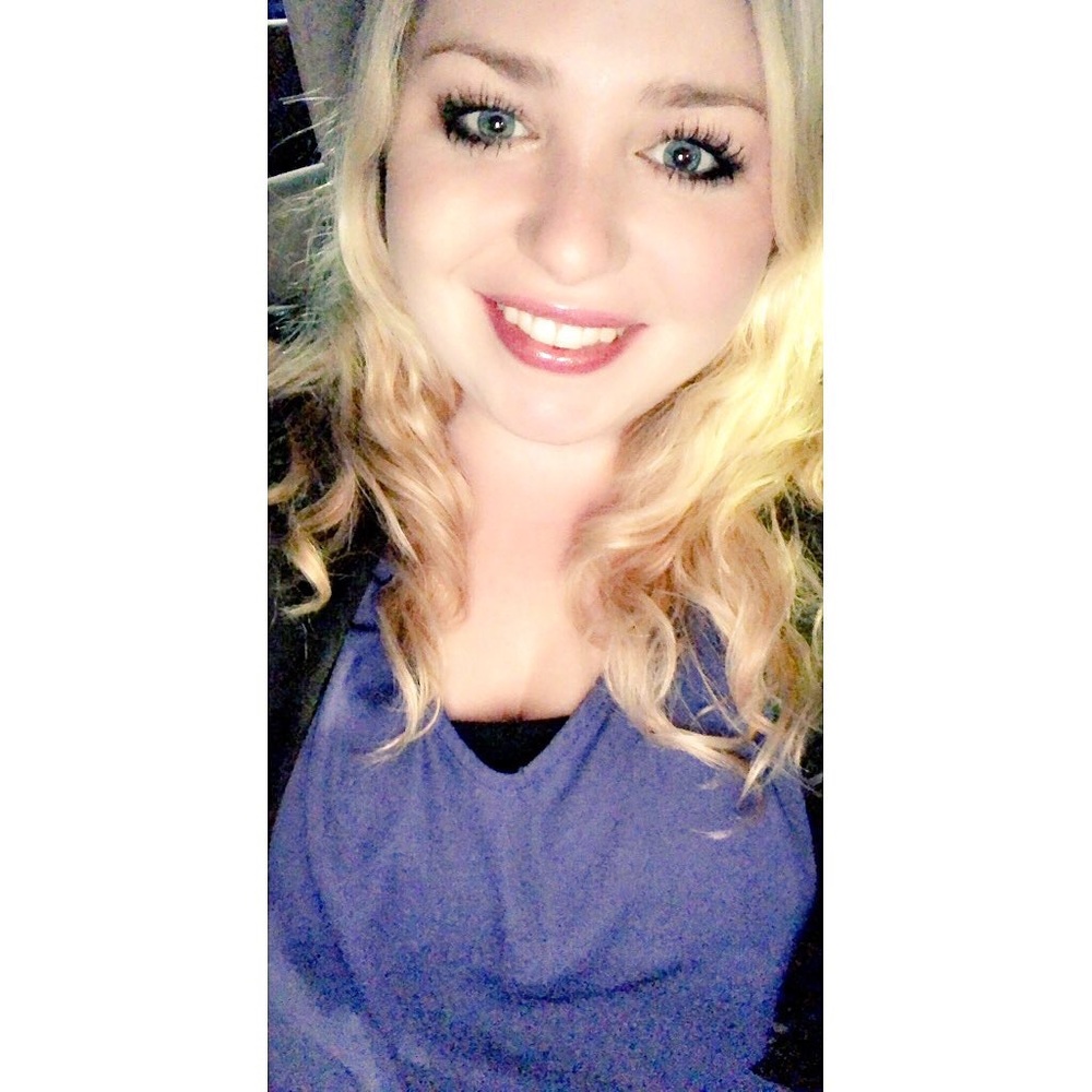 Meet your Posher, Devin